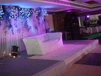 The Victoria Grand Hotel & Spa Kasauli Exterior photo